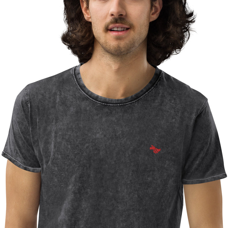 T-shirt en jean brodé "black - red"